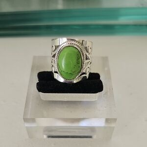 Elegant Sterling Silver and Green Stone Ring